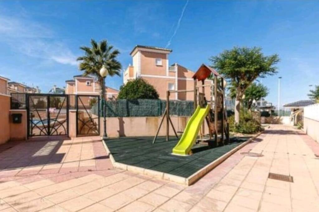 Bungalow Adaptado, Terraza Muy Grande Y Soleada. Gran Alacant Buitenkant foto